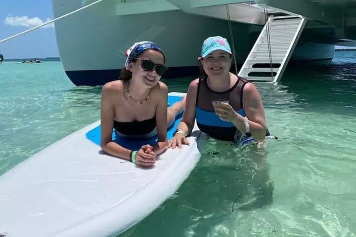 Key West Sandbar Charter With Kayak Tour: Includes Lunch & Drinks