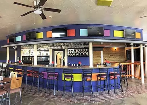 5% Cash Back at Bar Vero's Bar & Grill