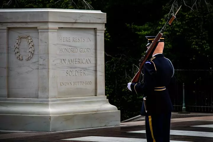 Self Guided Walking Tour of Arlington National Cemetery GPS App