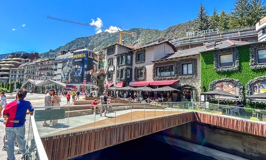 Image 13: Andorra, Francia y España: 3 países en un día desde Barcelona