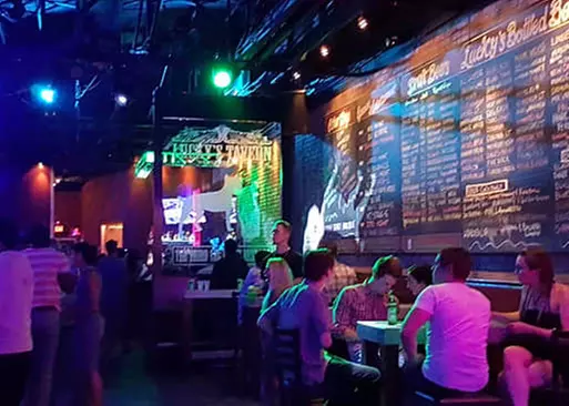 5% Cash Back at Lucky's Tavern