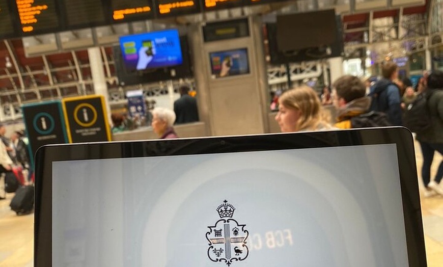 Image 8: Private St Pancras Station Transfer to or from London Hotel