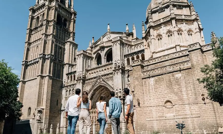 Image 4: Tour de la Ciudad de Toledo y Visita a Bodega con Cata de Vinos des...