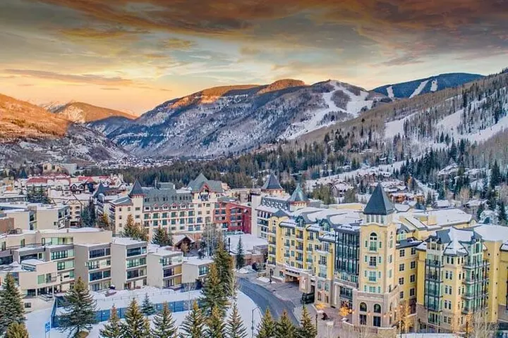 Private Transfer Denver Airport DEN to Hot Ski Resorts