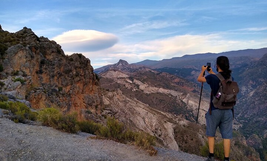 Image 27: NUEVO:Sunset Hike & Summit Sierra Nevada - Tour privado con cachorro