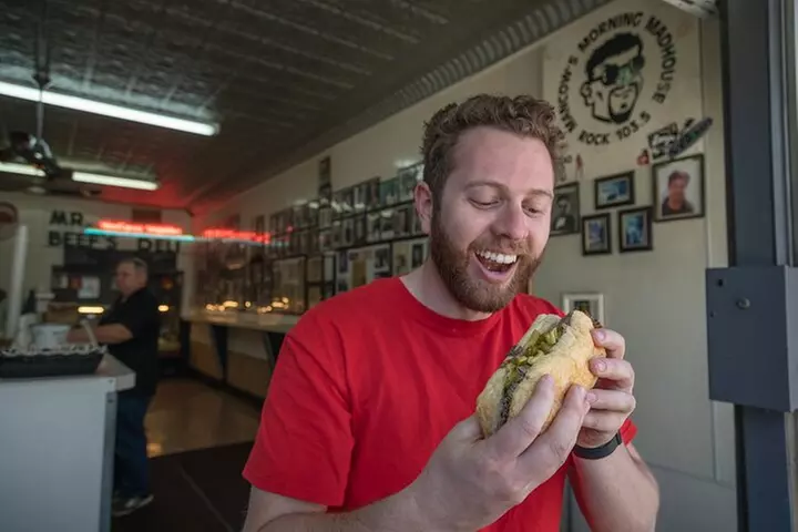 Chicago in a Day: Food and Architecture Private Walking Tour