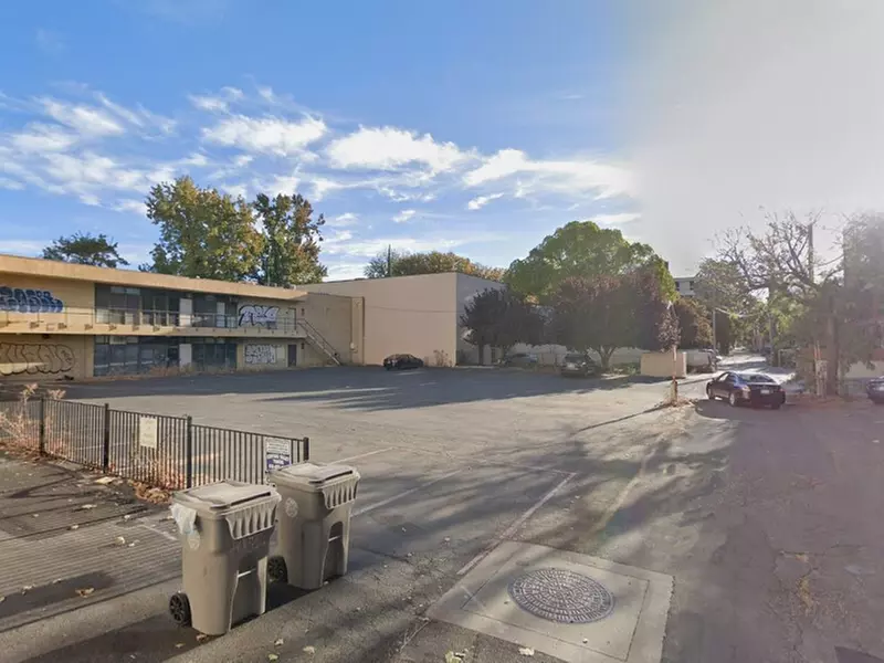 Parking at Goose Lot