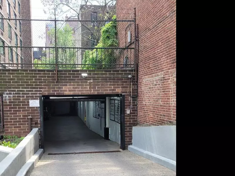 Parking at MPG Parking - East 95 Parking LLC Garage - Second Medium