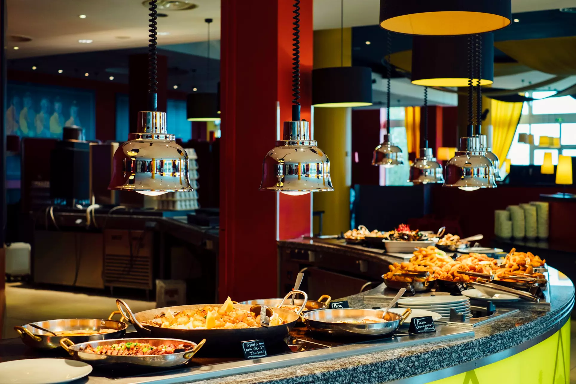 ✈ ÎLE-DE-FRANCE | Magny-Le-Hongre - Grand Magic Hotel 4*, 1 Nacht -...