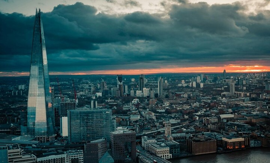 Image 20: Ultimate London Tour 30 Top London Sights with Blue Badge Guide