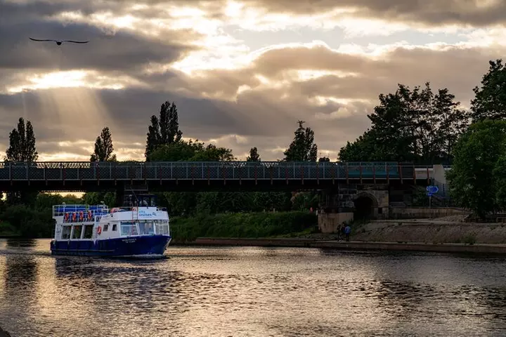 Evening 'Happy Hour' Boat Cruise For All Ages In York