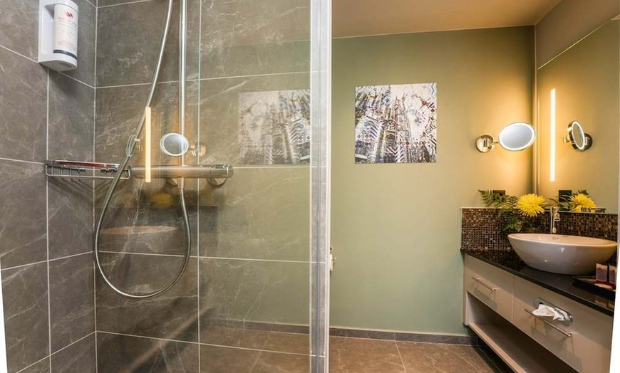 Image 28: ✈ SPANIEN | Barcelona - Leonardo Royal Hotel Barcelona Fira 4*, 2 N...