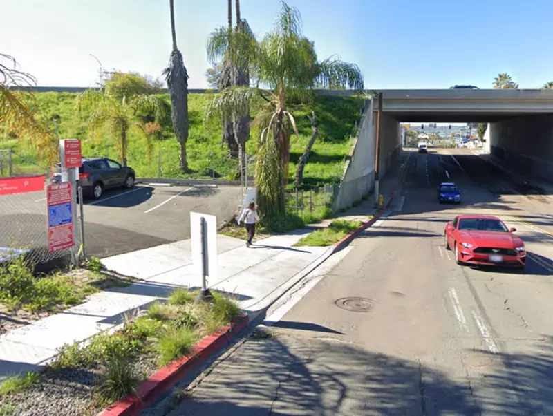 Parking at 755 W. Laurel St. Lot - P1082