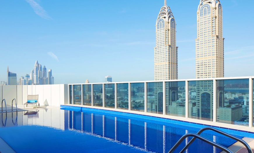 Image 1: ✈ EMIRATS ARABES UNIS | Dubaï - Dusit D2 Kenz Hôtel Dubaï 4* - Rooftop