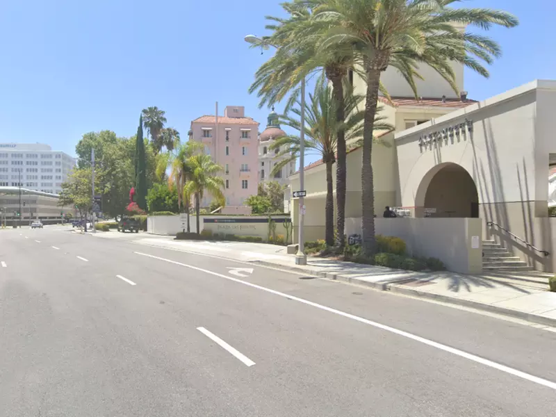 Parking at Plaza Las Fuentes Garage - Primary Image