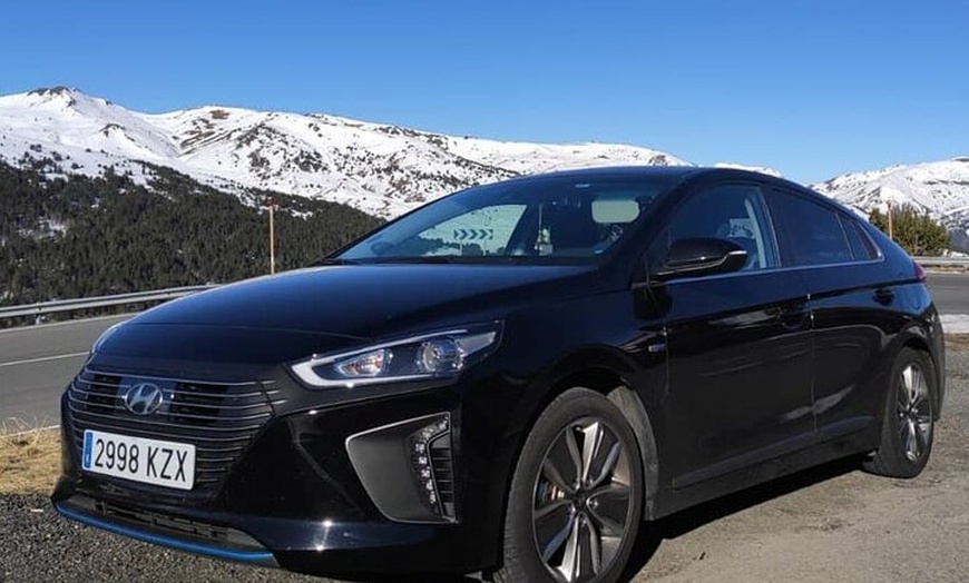 Image 7: Traslado Privado desde el Aeropuerto de Barcelona a PortAventura World