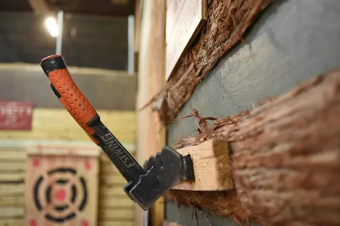 Axe-Throwing - Primary Image