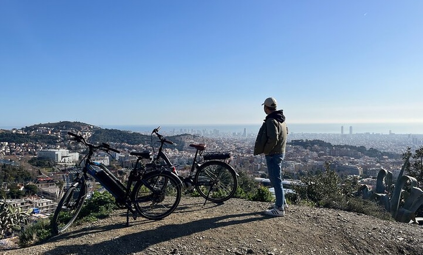 Image 7: Barcelona al Tibidabo: Gemas ocultas y vistas panorámicas Tour en b...