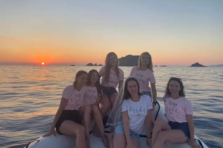 Croisière bateau au Coucher du Soleil avec Apéritif aux îles sangui...