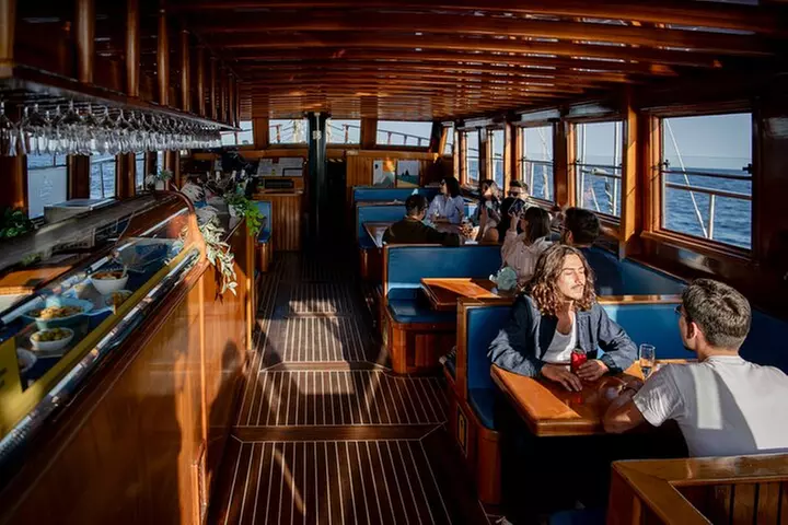 Crucero en barco por Aperol Spritz