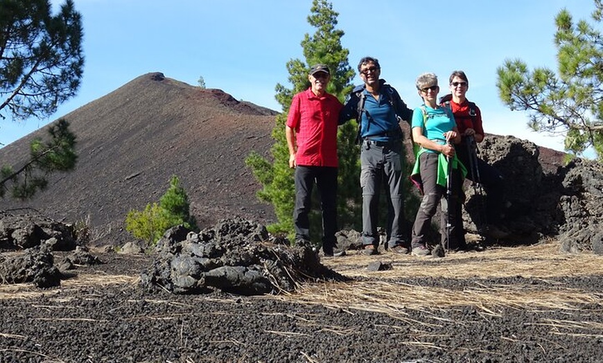 Image 6: Viajes en el tiempo entre los volcanes Trevejo y Chinyero en Tenerife