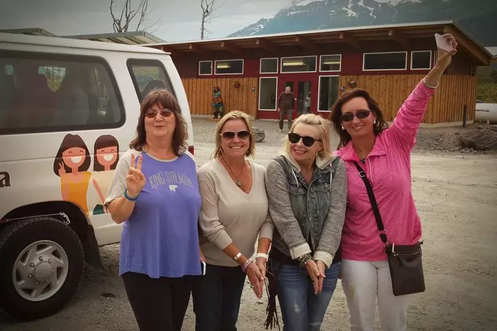 Wilderness, Wildlife, Glacier Experience from Anchorage