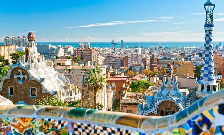 Image 5: Entrada oficial de Park Guell
