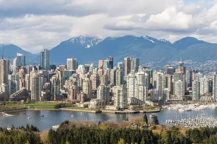 Half-day Vancouver City Tour & Lookout Tower - Second Medium