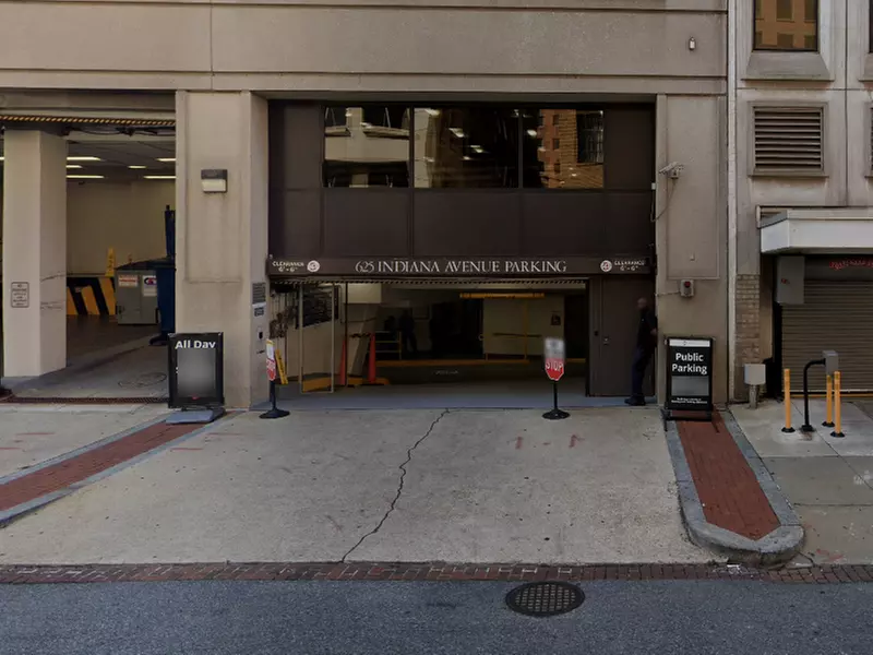 Parking at 625 Indiana Ave. Garage