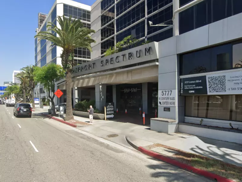 Parking at Airport Spectrum Garage LAX