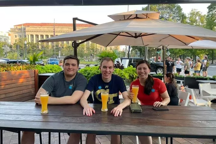 Small-Group History Tour Pub Crawl of Washington, D.C.