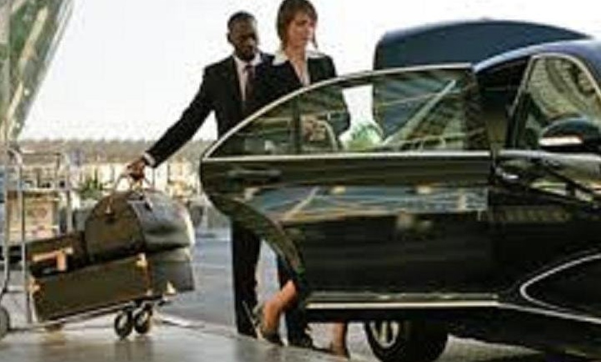 Image 2: Private Los Angeles International Airport Arrival Transfer