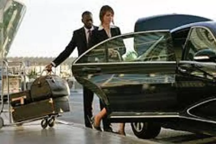 Private Los Angeles International Airport Arrival Transfer