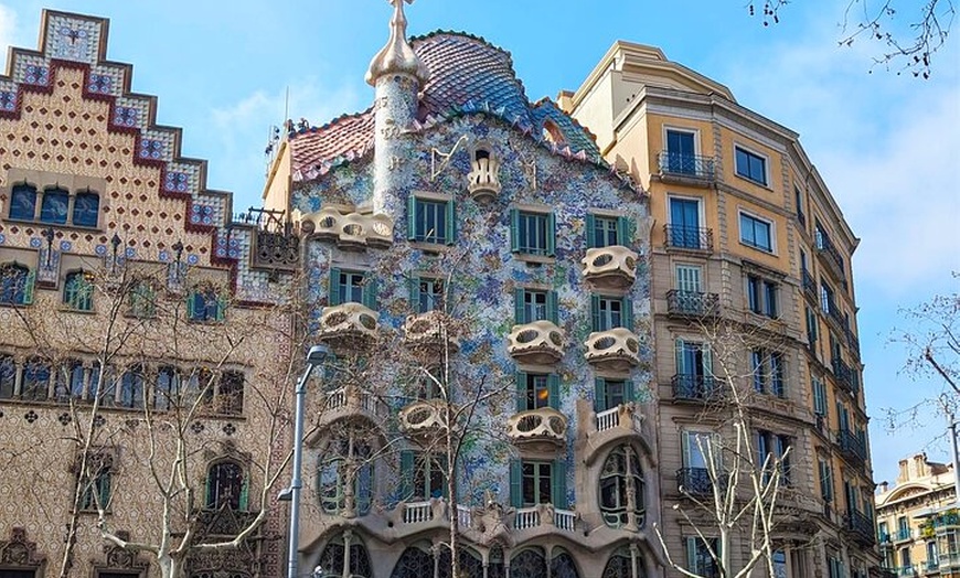Image 3: Tour privado por el casco antiguo de Barcelona: pasado y presente