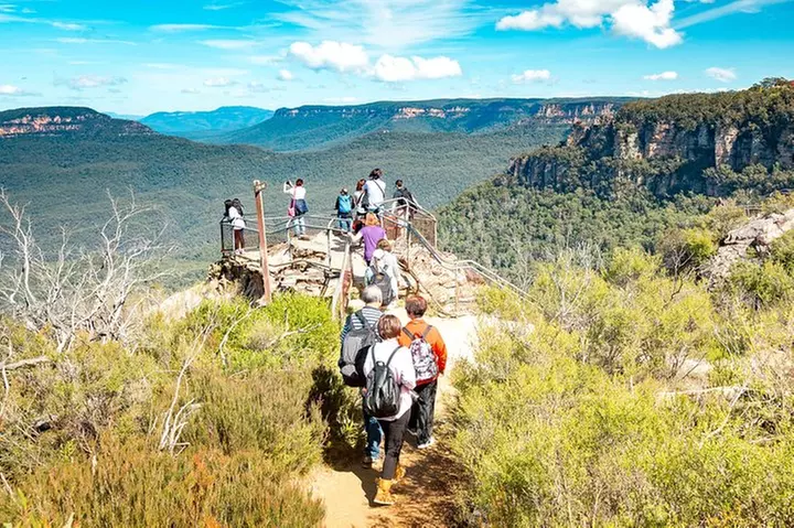 Exclusive Blue Mountains Wildlife and Bushwalk Tour From Sydney