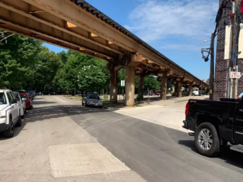 Parking at Linden Lot