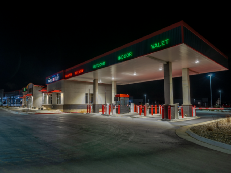 Convenient Airport Parking at DIA from $10.49 per day