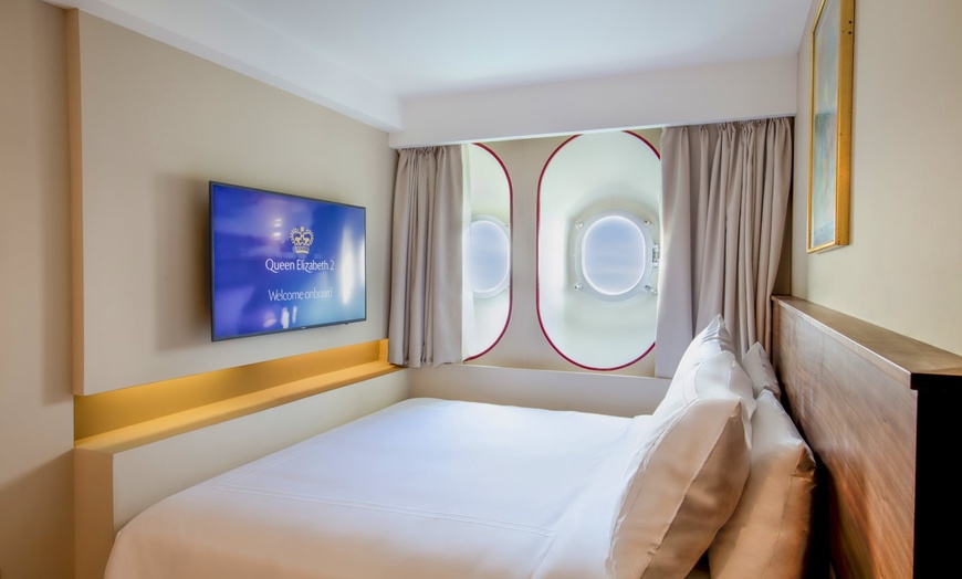 Image 3: ✈ ZJEDNOCZONE EMIRATY ARABSKIE | Dubaj - Queen Elizabeth 2 Hotel 4*...
