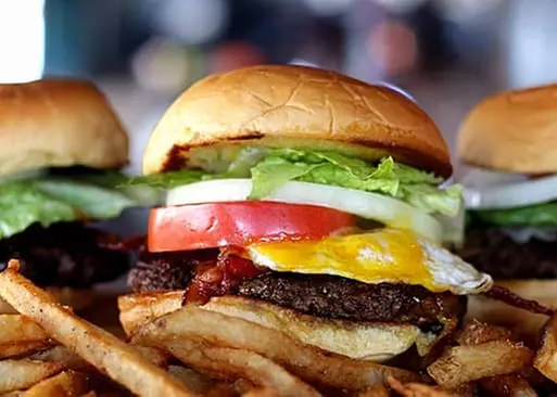 5% Cash Back at River City Diner