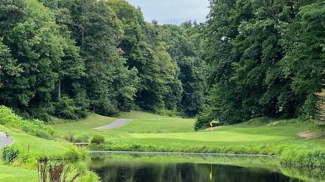 Online Booking - Round of Golf at Montclair Golf Club