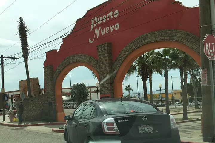 Puerto Nuevo Lobster, Margaritas and Mariachi Private Tour