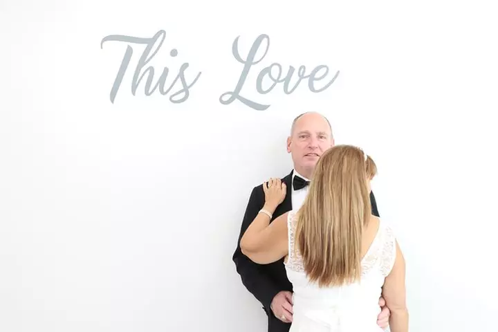 Las Vegas Wedding at Paradise Wedding Chapel