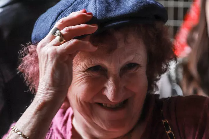 Peaky Blinders Coach Tour of Outer Liverpool & The Wirral