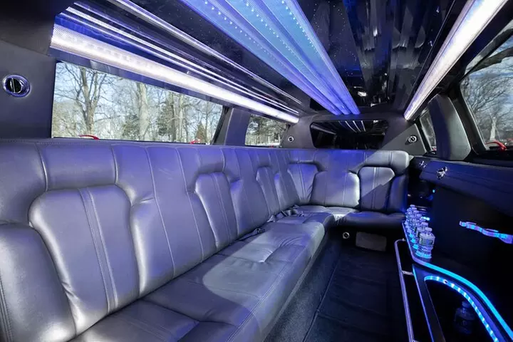 New York City Airport Departure Transfer by Limo LGA JFK EWR