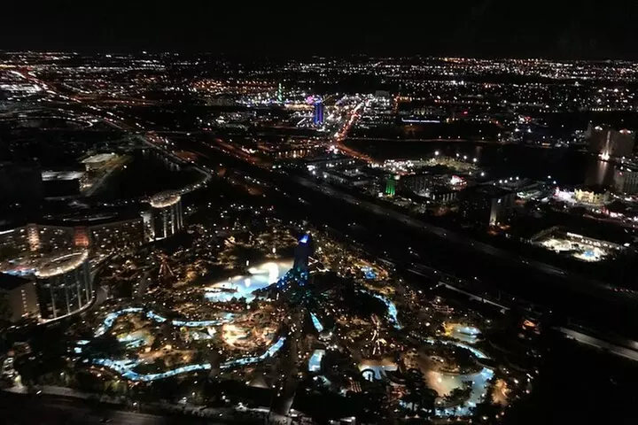 Private Helicopter 77 Miles Fireworks Tour over all Theme Parks