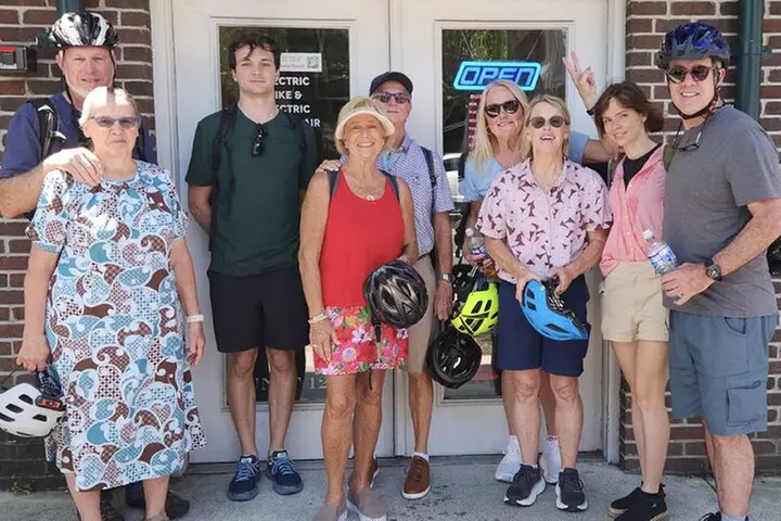 2-Hr, 45 Min Tour de Wilmington E-Bike Tour/Sightseeing/History