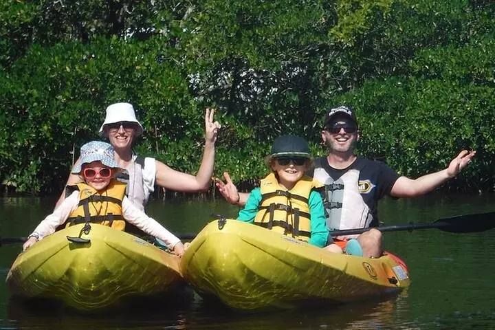 Half Day Kayak or SUP Rental (3hr) - Bunche Beach