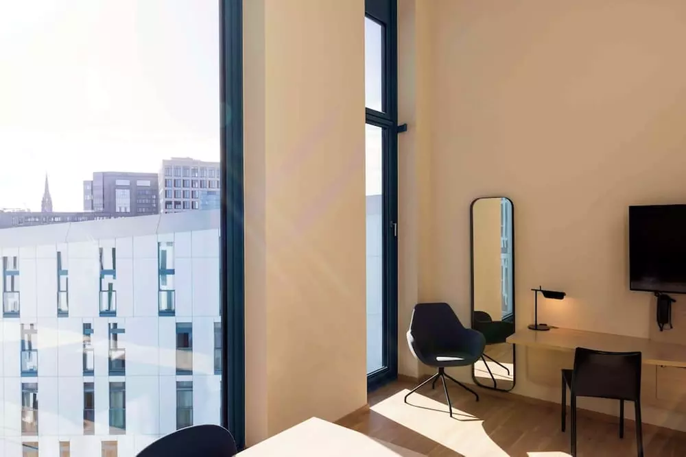 ✈ DEUTSCHLAND | Hamburg - Scandic Hamburg Emporio 4*, 2 Nächte