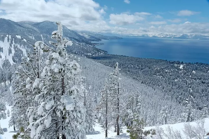 Snowshoe Tour in the Lake Tahoe Mountains