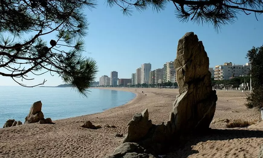 Image 1: Traslado privado desde el aeropuerto de Barcelona a Platja d'Aro